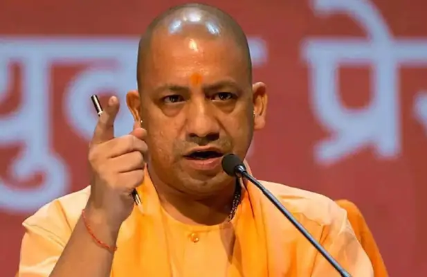 UP News: योगी सरकार का बड़ा फरमान, हिंसा में शामिल अभ्यर्थी को नहीं मिलेगी सरकारी नौकरी